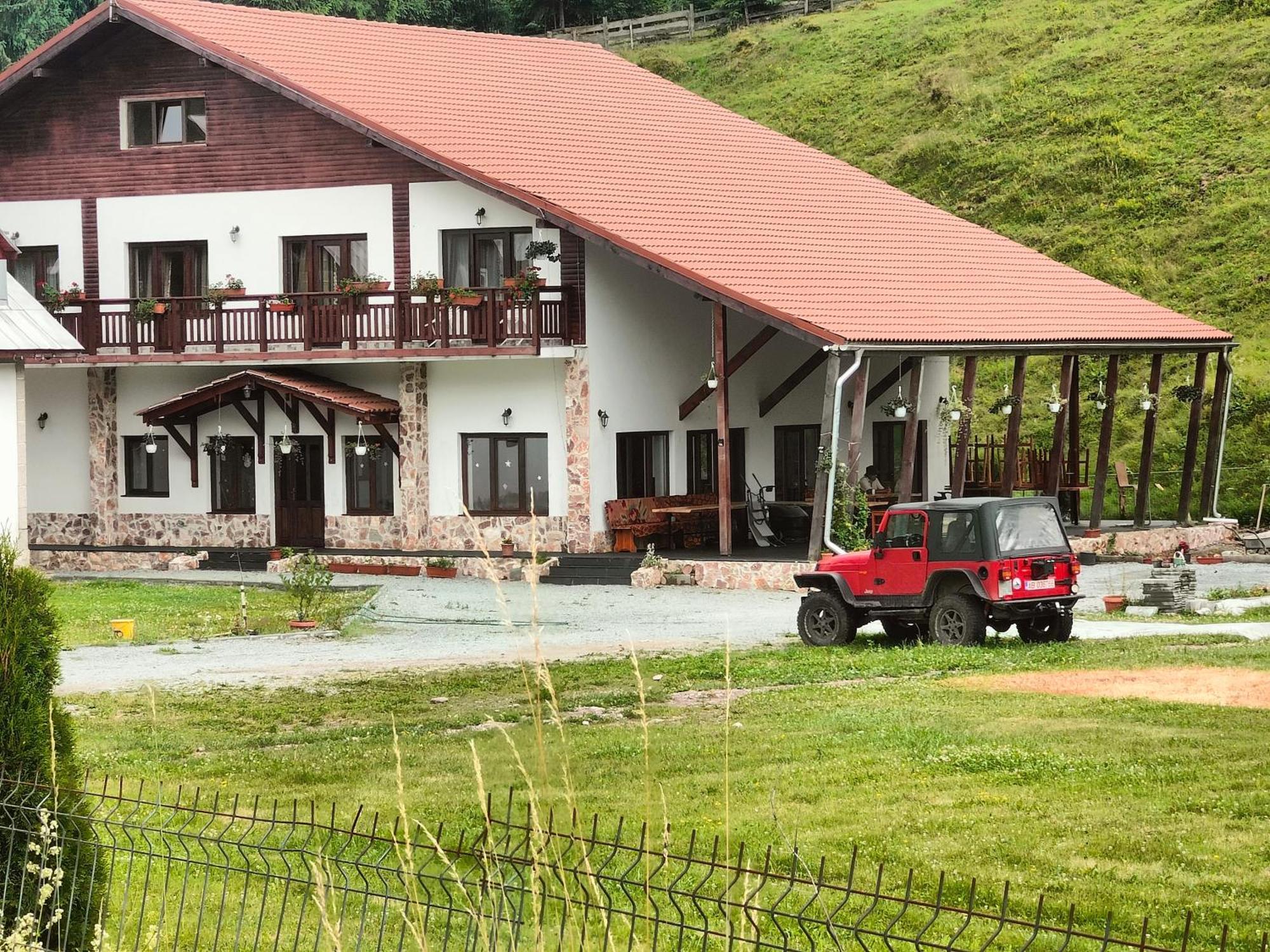 Pensiunea Trei Brazi Arieseni Ngoại thất bức ảnh